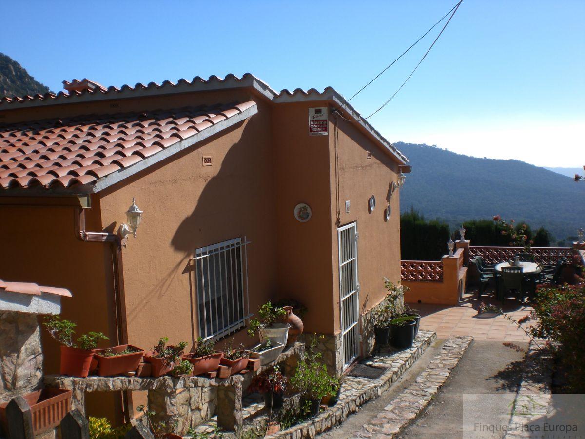 For sale of house in Santa Cristina D´aro