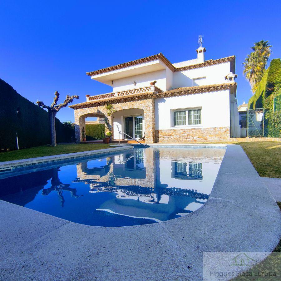 For sale of chalet in Platja d´Aro