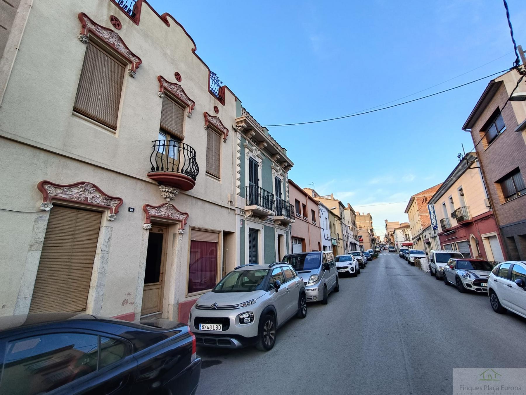 For sale of house in Llagostera