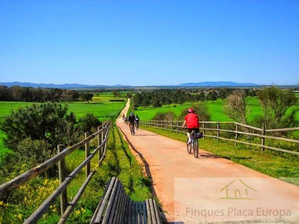 Venda de terreny a Santa Cristina D´aro