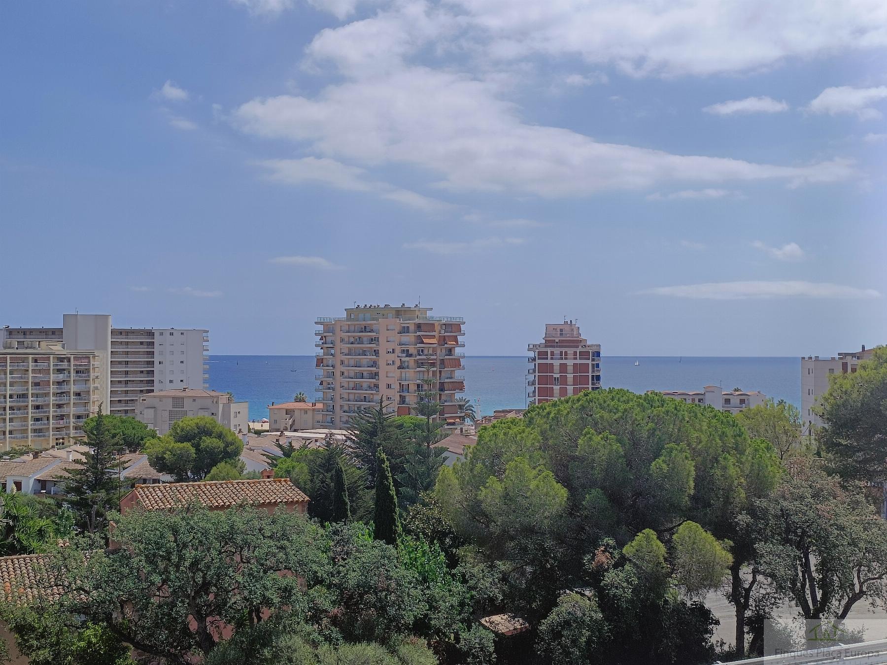 Продажа от

 Домa на Sant Antoni de Calonge