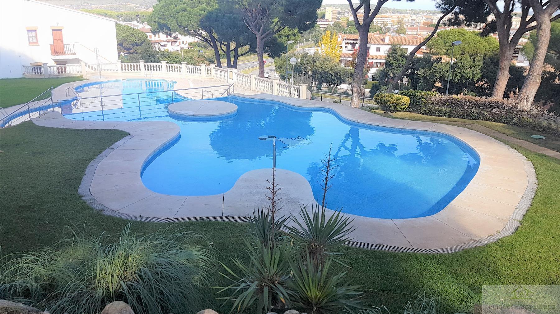Продажа от

 Домa на Sant Antoni de Calonge