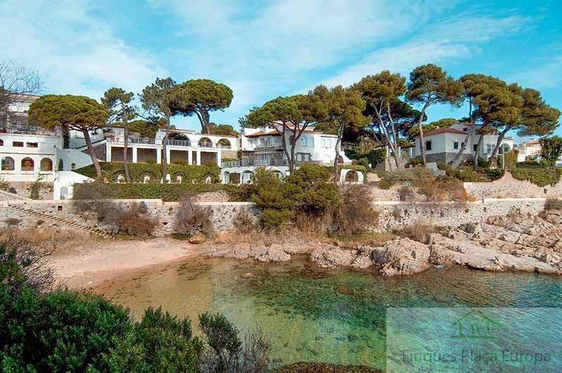 For sale of house in Llagostera