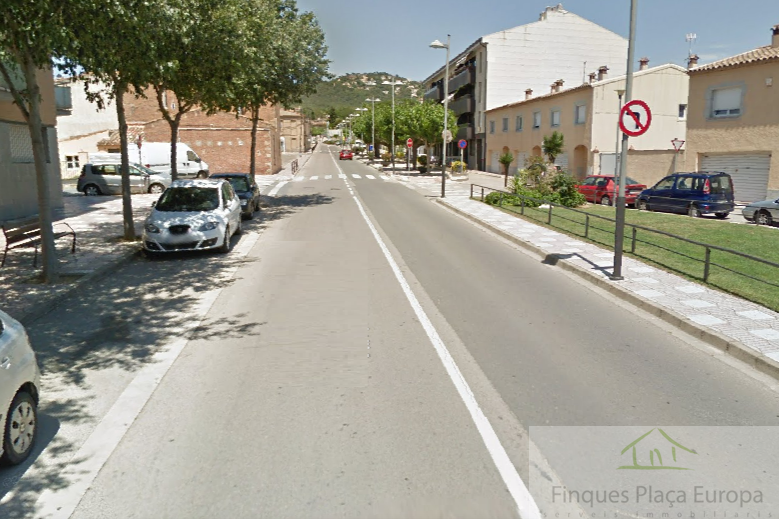 For sale of commercial in Santa Cristina D´aro