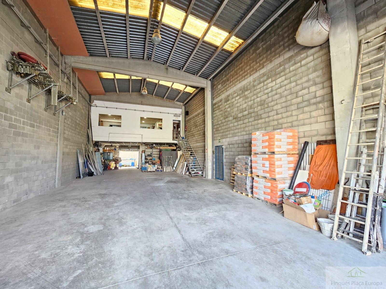 Vente de navire industrielle dans Llagostera