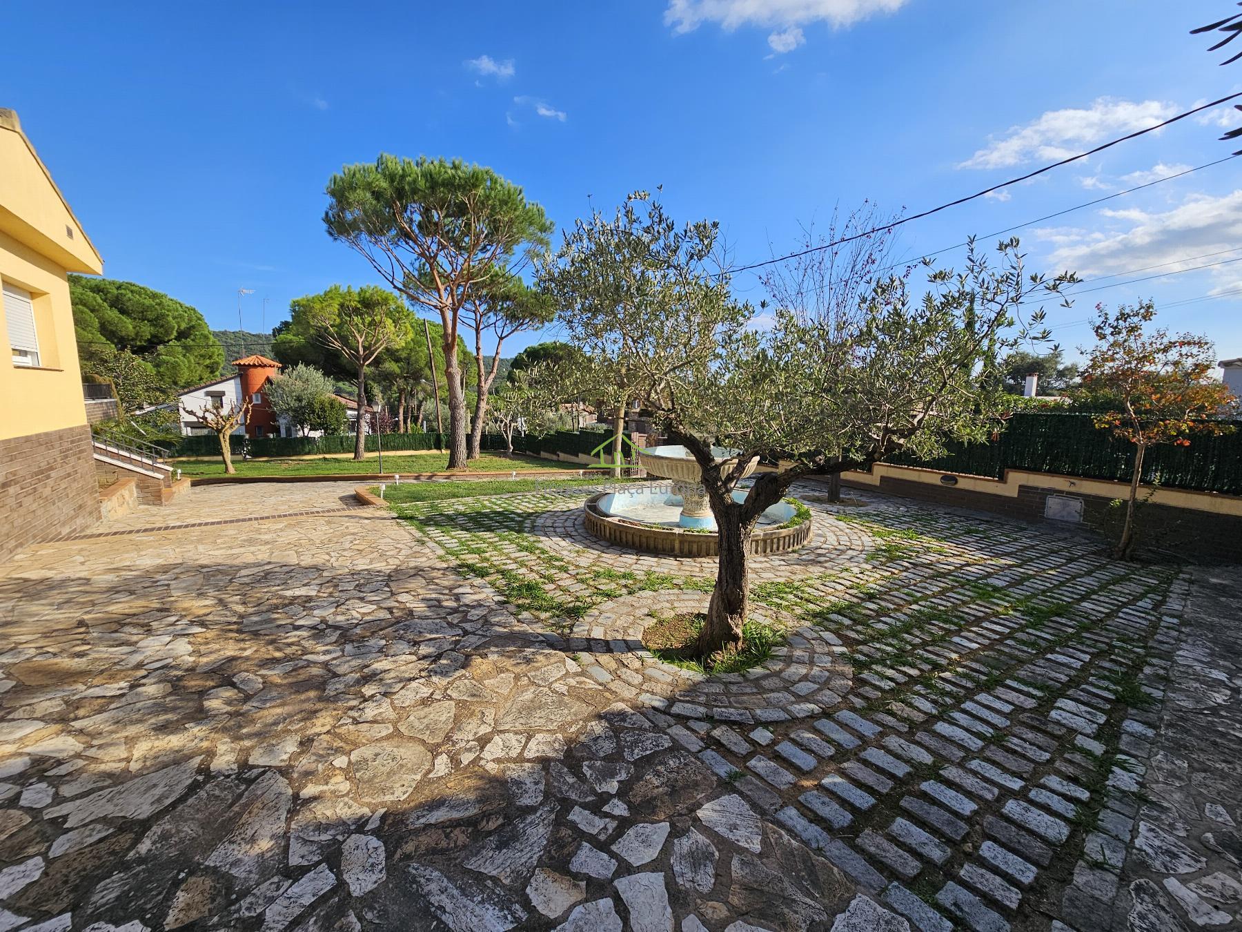 Venta de casa en Santa Cristina D´aro