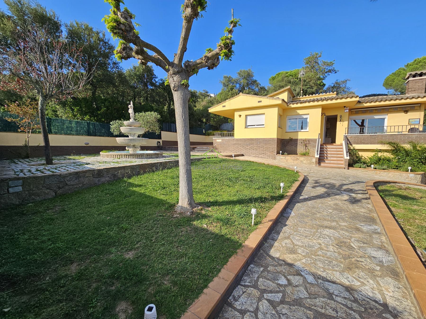 Venta de casa en Santa Cristina D´aro