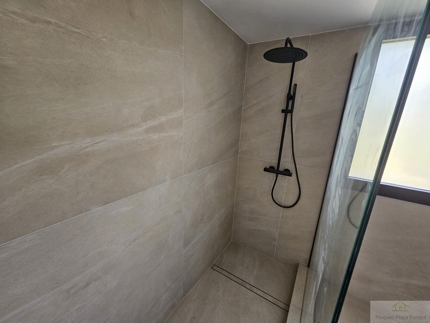 For sale of house in Santa Cristina D´aro