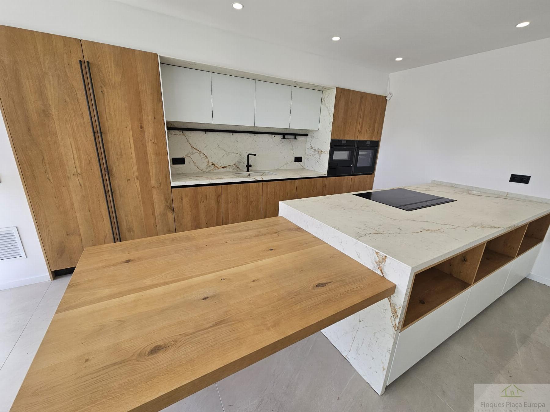 For sale of house in Santa Cristina D´aro