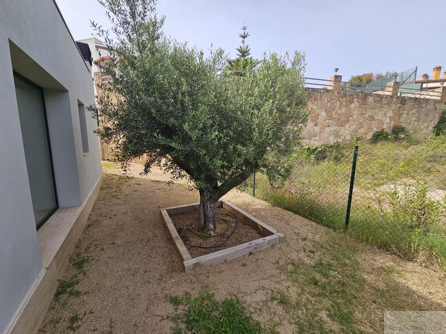 For sale of house in Santa Cristina D´aro