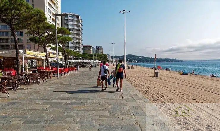 For rent of commercial in Platja d´Aro