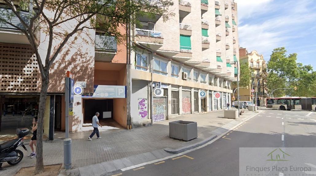For sale of garage in Barcelona