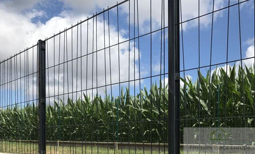 Venda de terreny a Cáceres