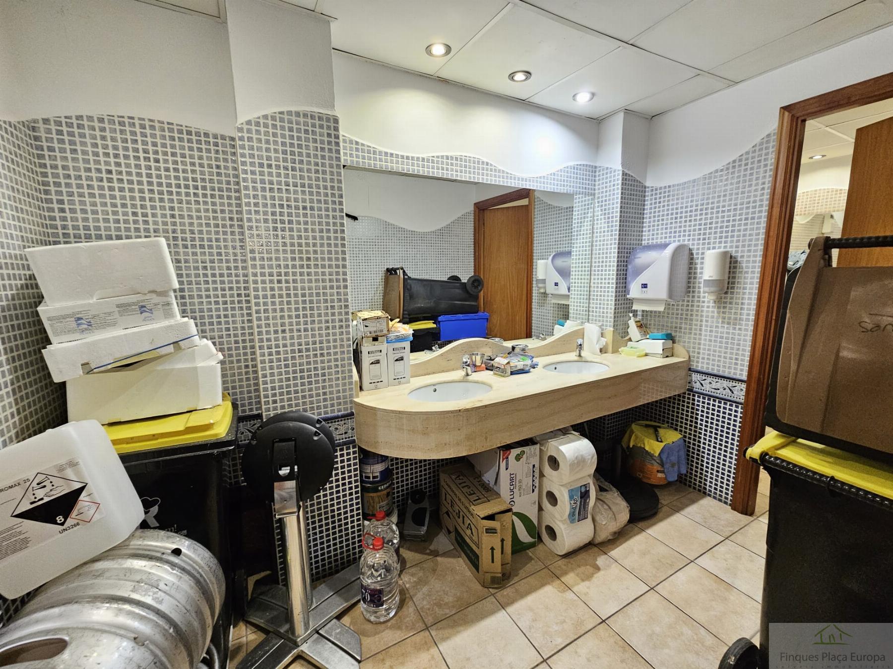 For share of commercial in Platja d´Aro