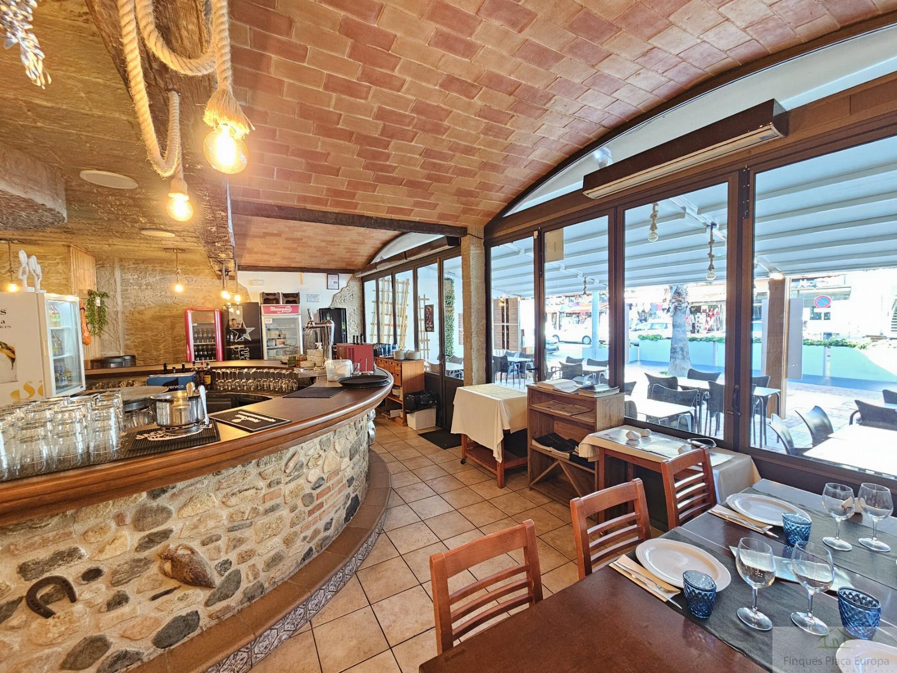 For share of commercial in Platja d´Aro