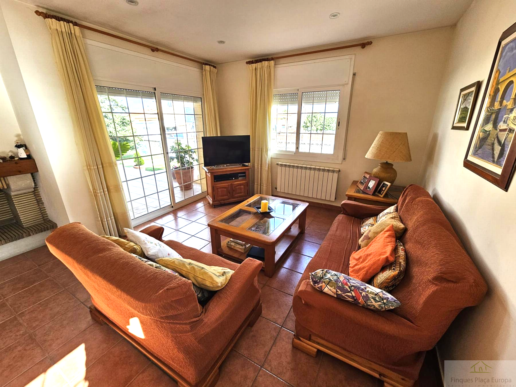 For sale of house in Llagostera