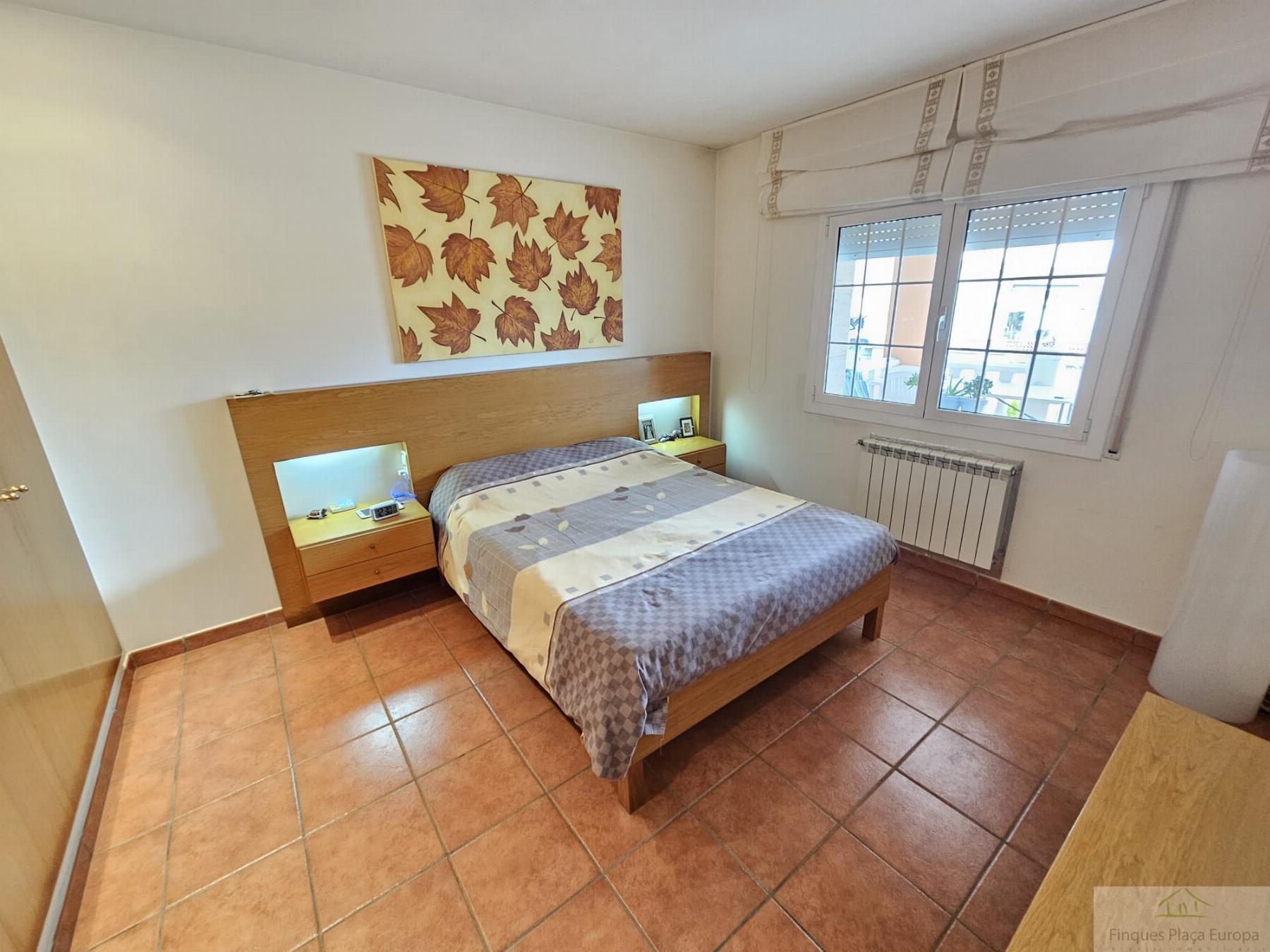 Продажа от

 Домa на Llagostera