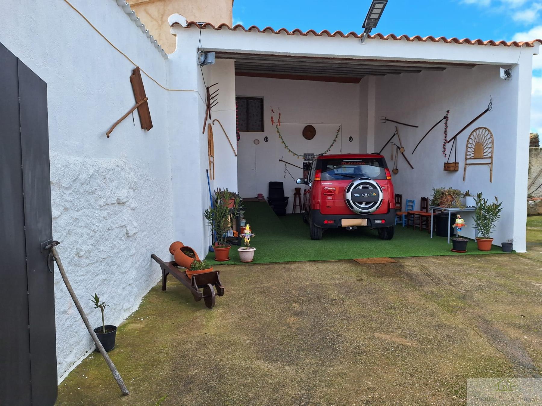 For sale of house in Berrocal de Huebra