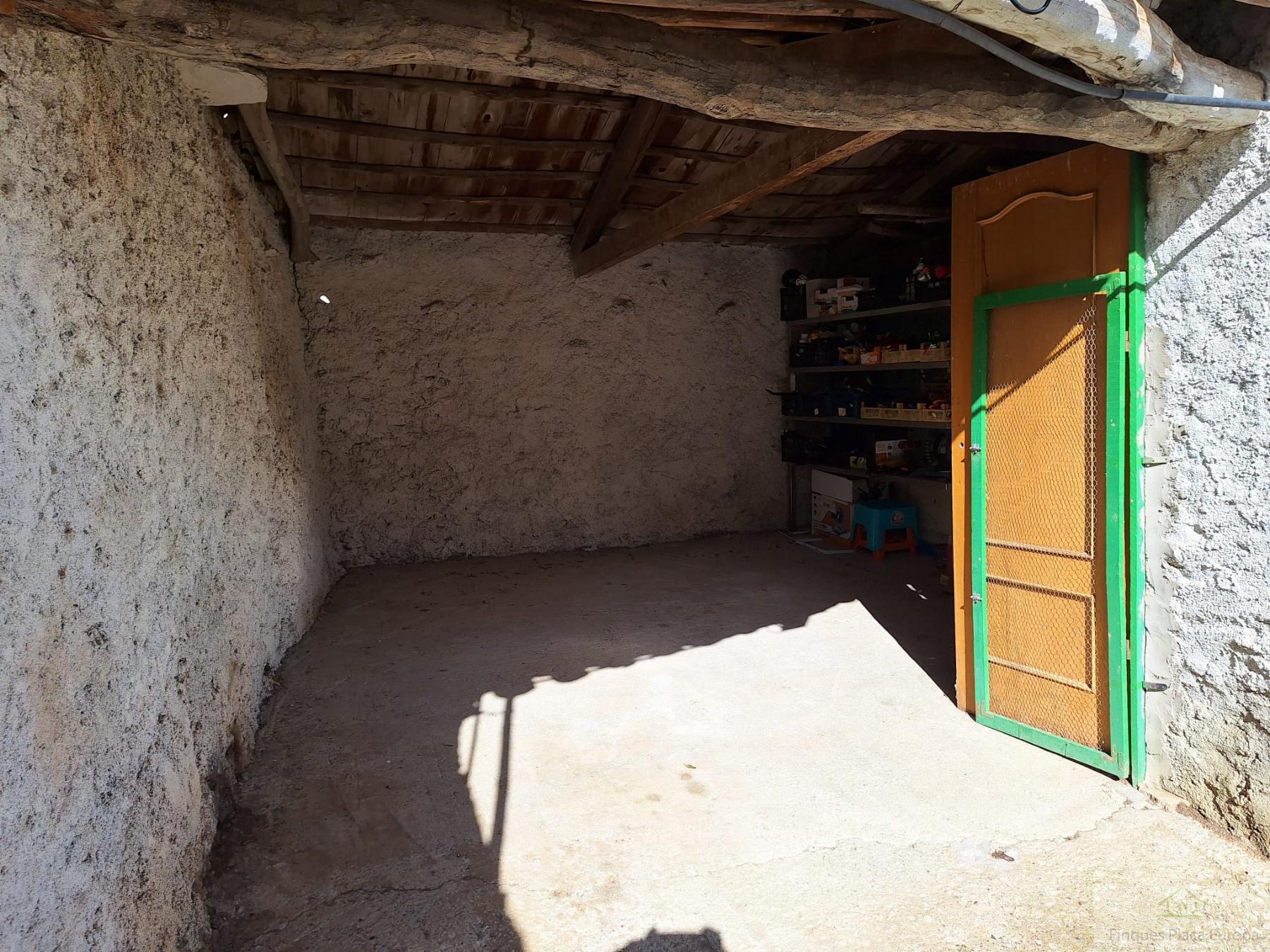 For sale of house in Berrocal de Huebra