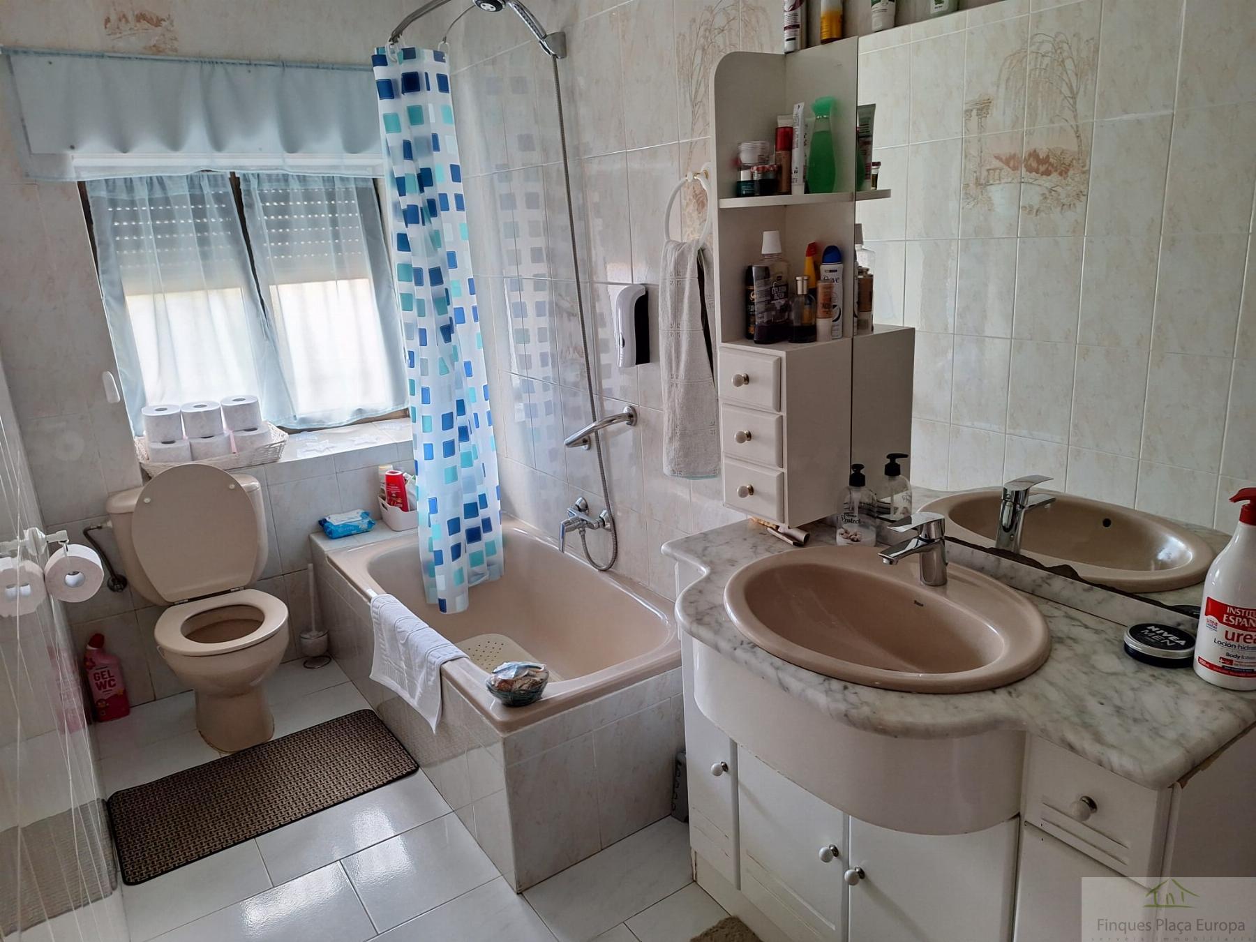 For sale of house in Berrocal de Huebra