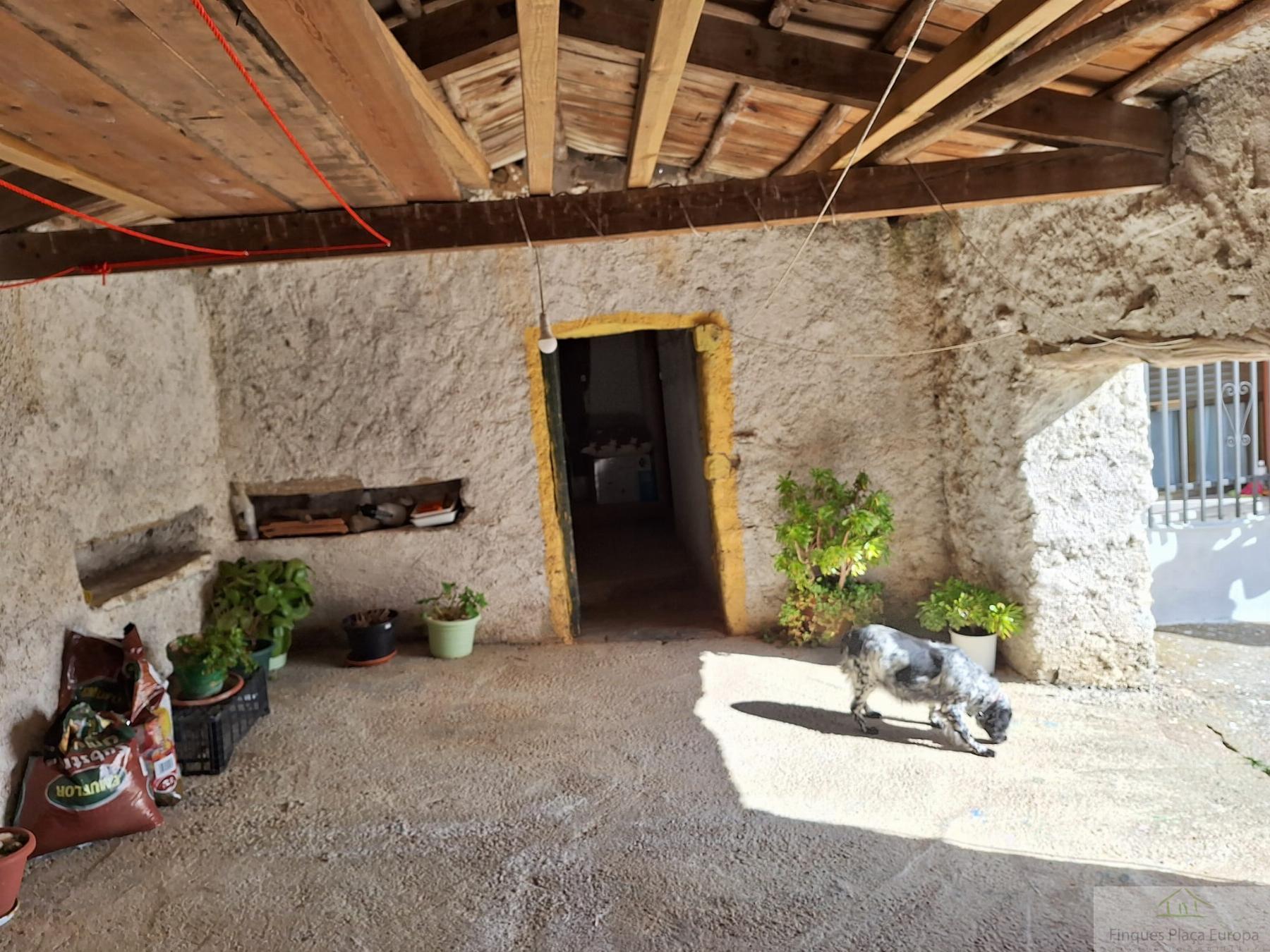 For sale of house in Berrocal de Huebra
