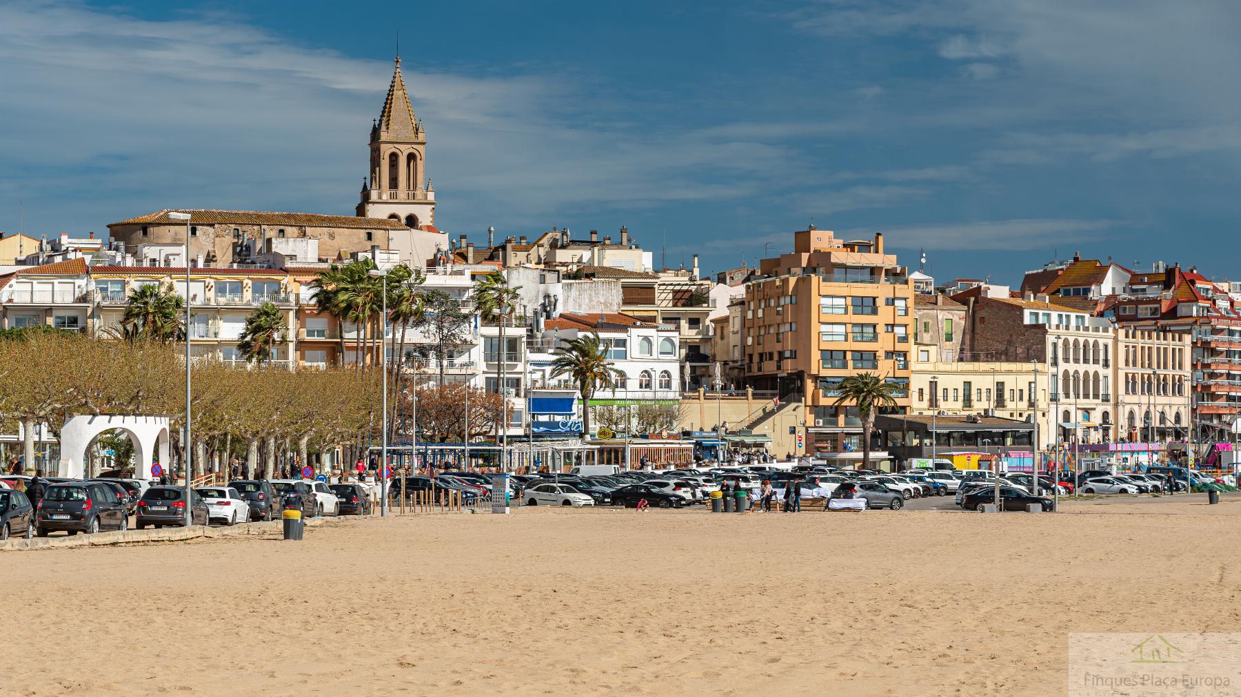 Продажа от

 Домa на Palamós
