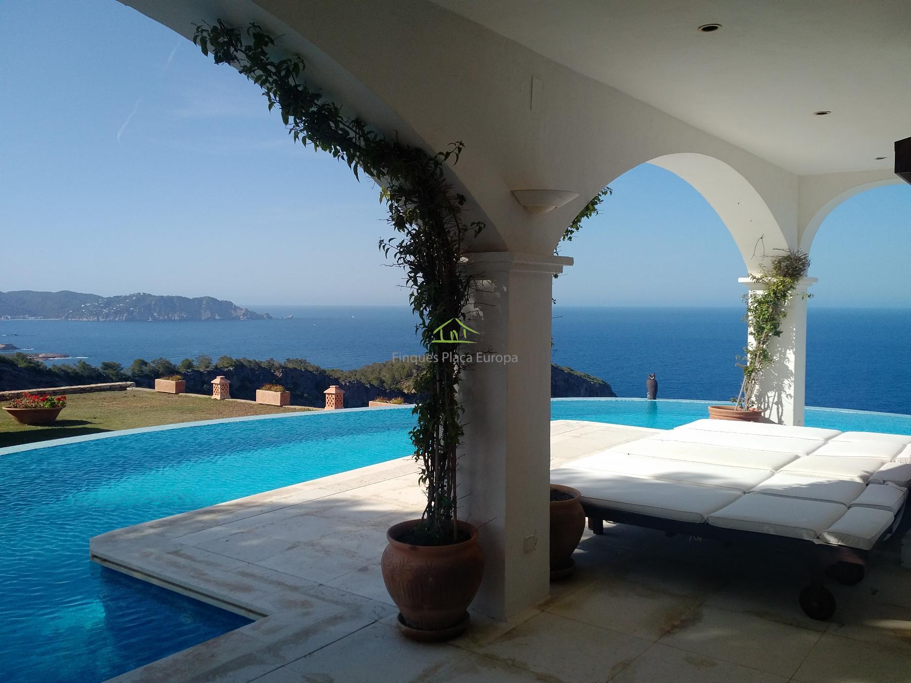 Venta de villa en Ibiza