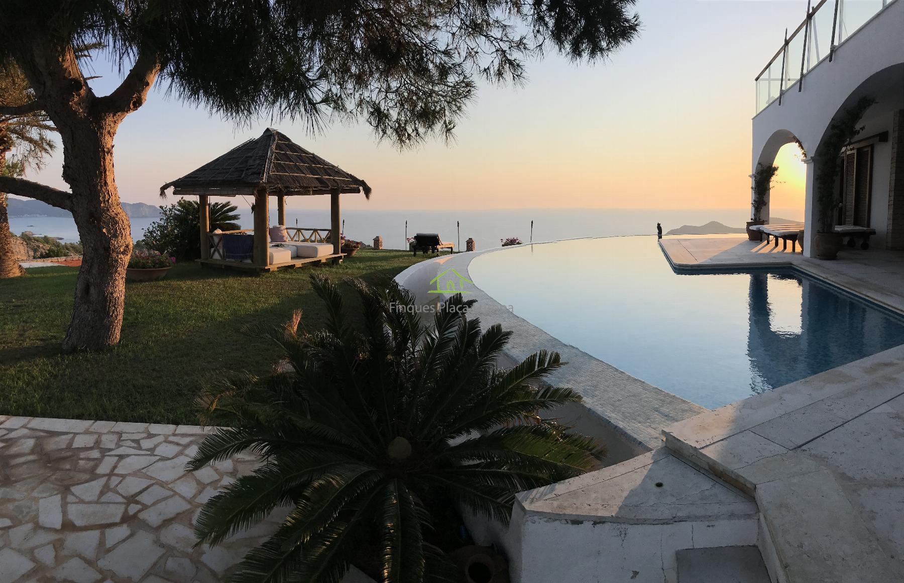 Venta de villa en Ibiza