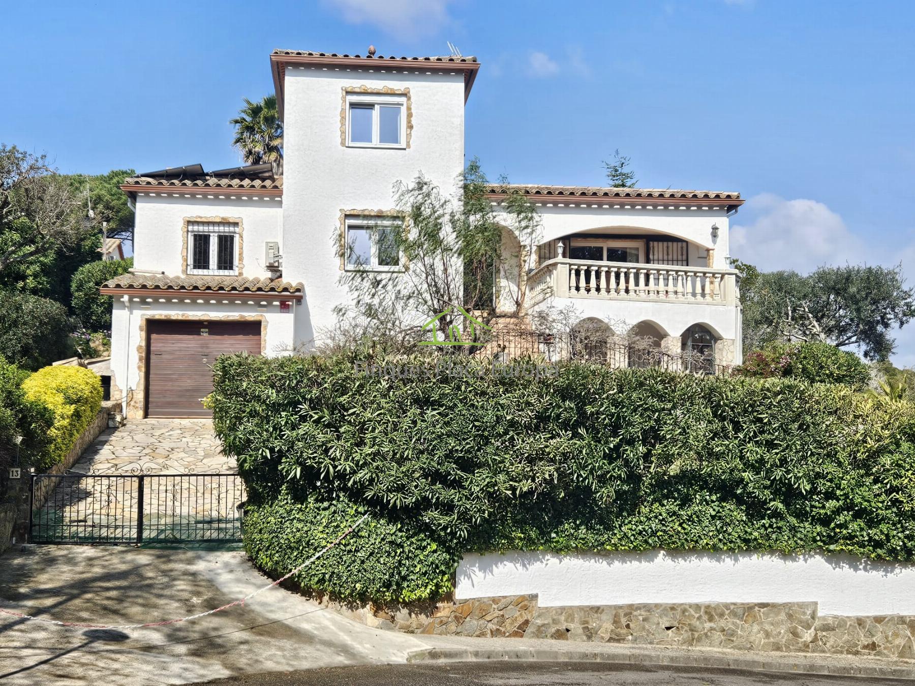 Продажа от

 Домa на Platja d´Aro