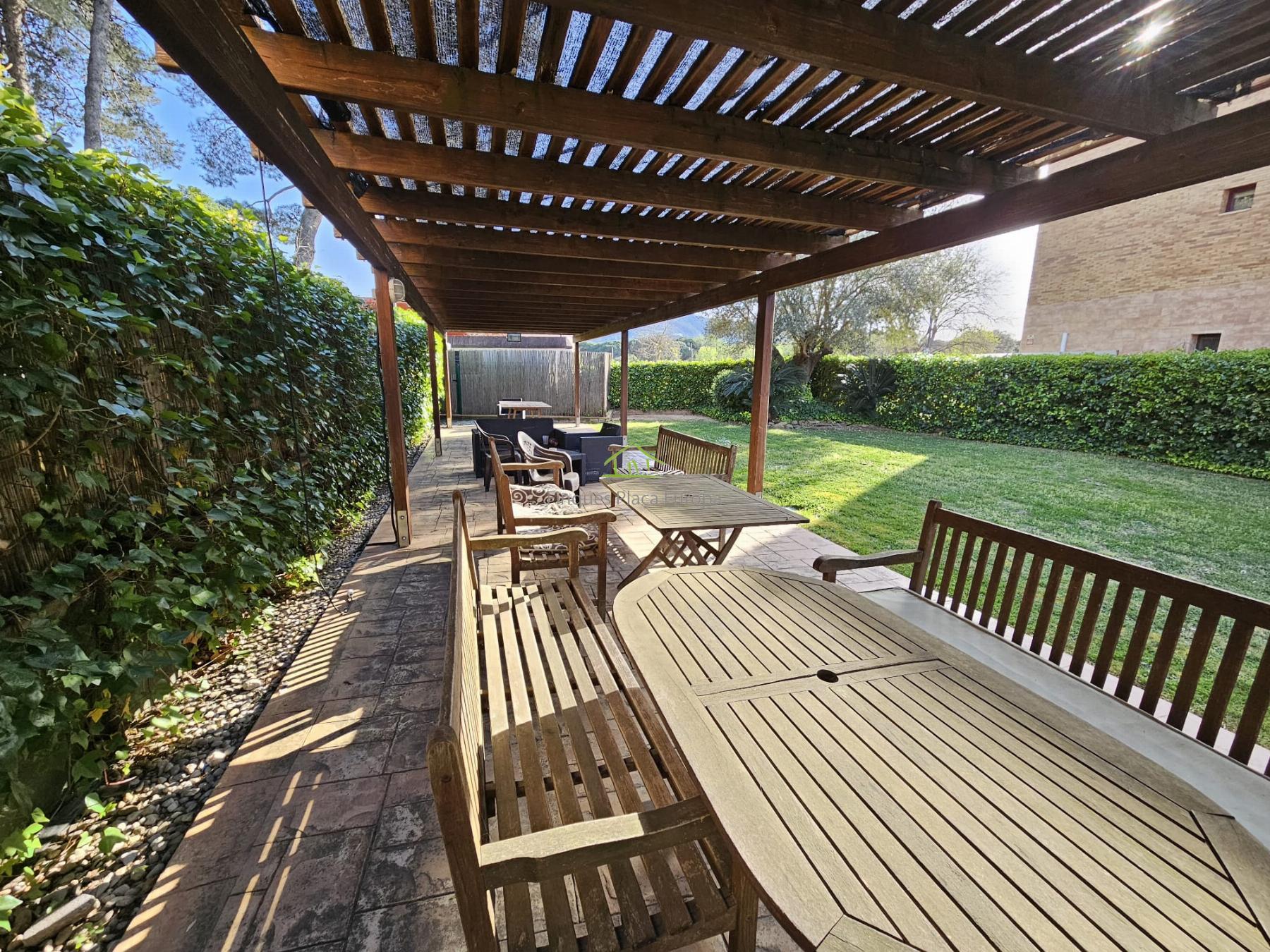 Venta de apartamento en Santa Cristina D´aro