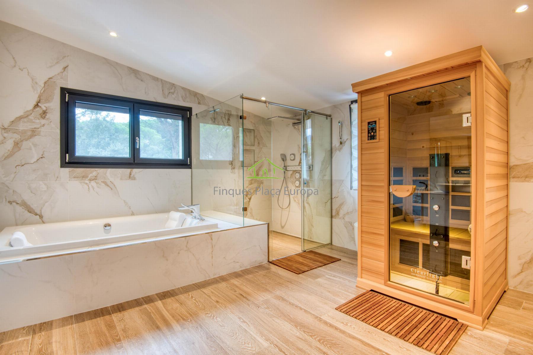 Venta de casa en Santa Cristina D´aro