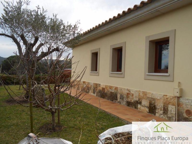 Venda de casa a Santa Cristina D´aro