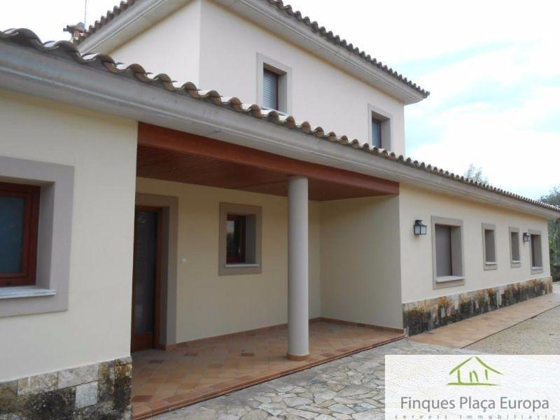 Venda de casa a Santa Cristina D´aro