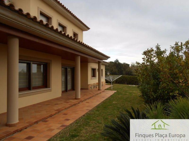 Venda de casa a Santa Cristina D´aro
