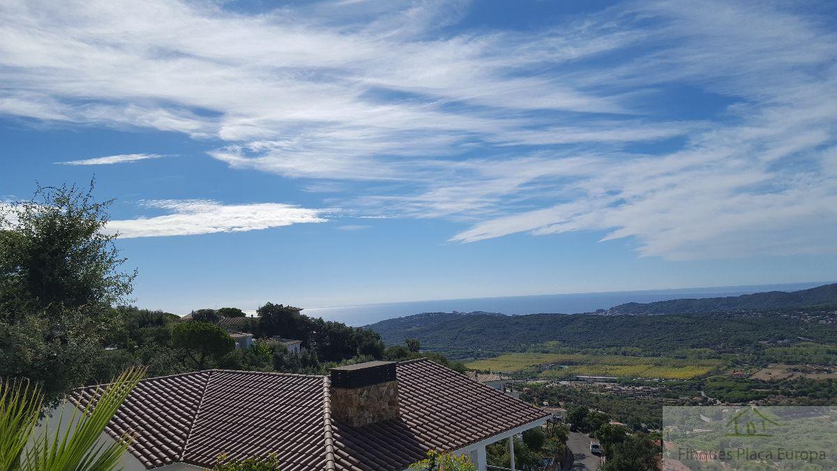 Venda de terreny a Santa Cristina D´aro