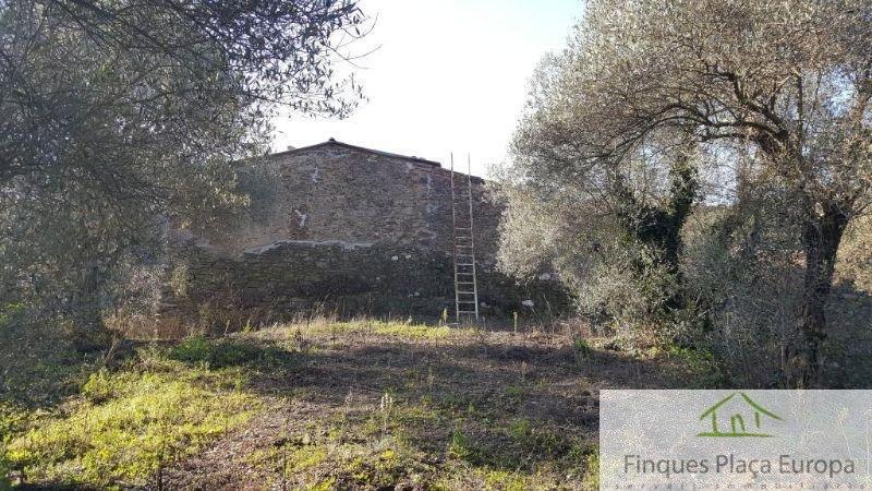 For sale of house in Girona