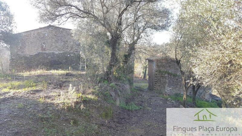 For sale of house in Girona