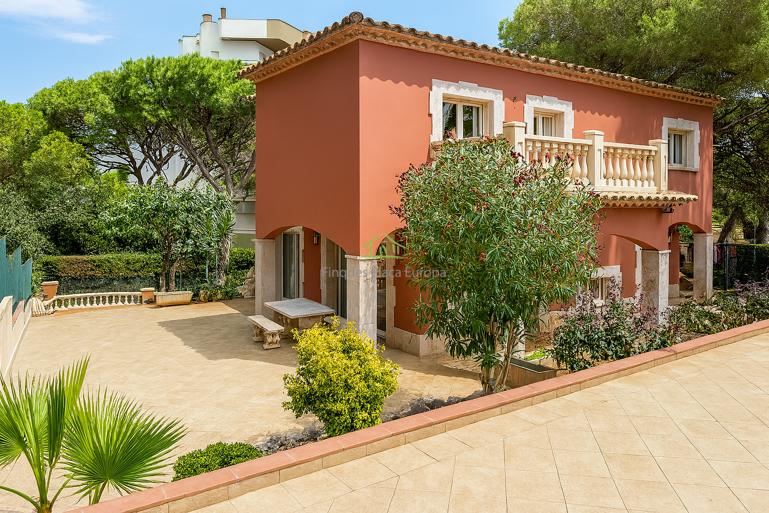 Продажа от

 Домa на S´Agaro