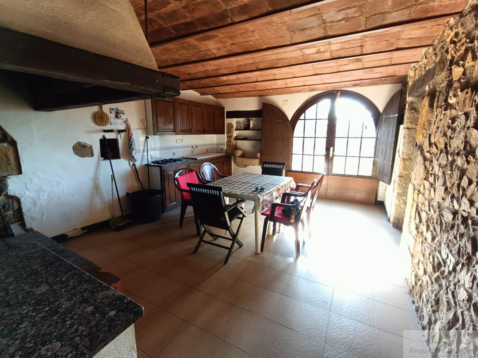 For sale of house in Llagostera