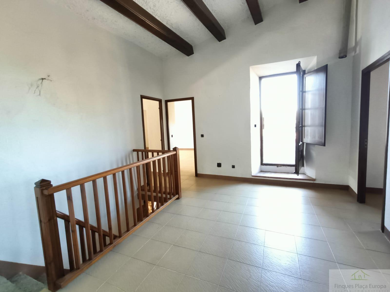 For sale of house in Llagostera