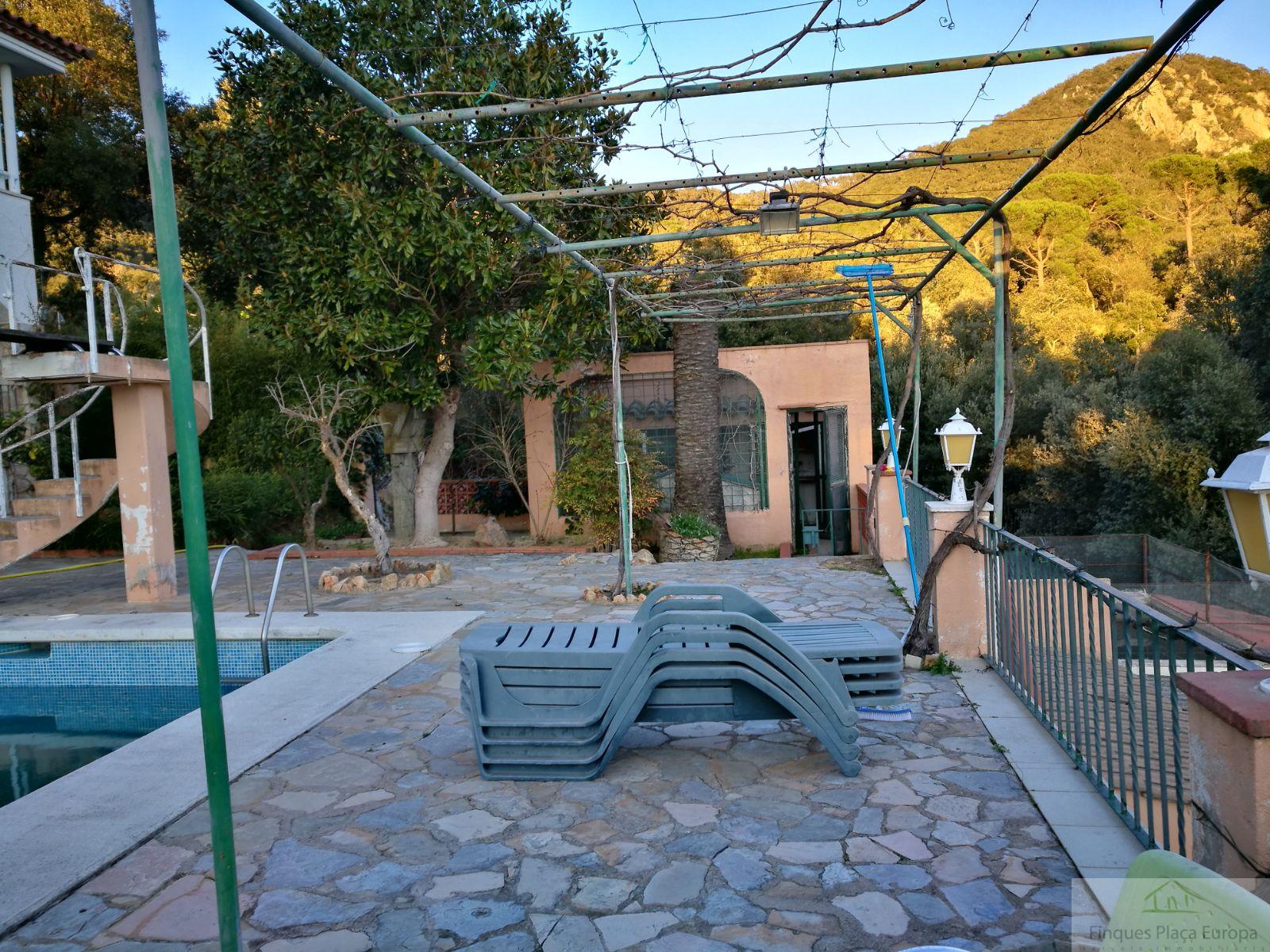 Продажа от

 Домa на Santa Cristina D´aro