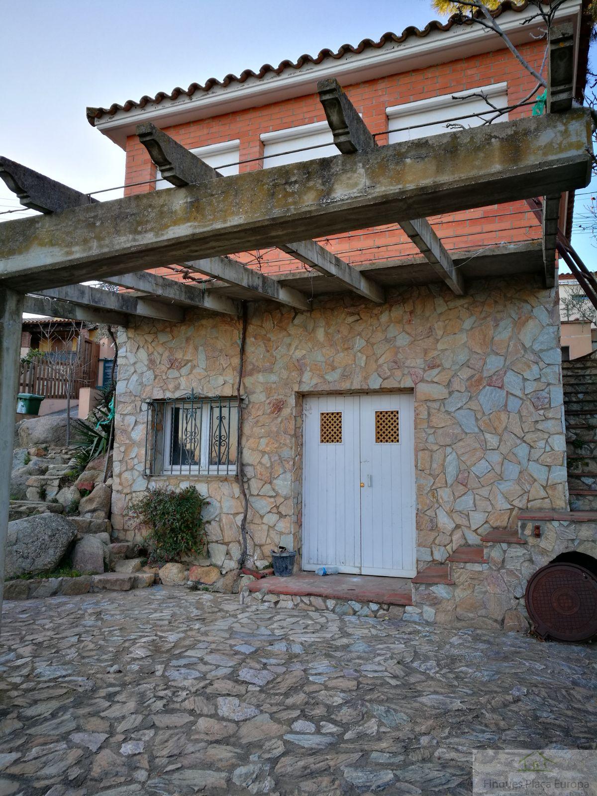 Продажа от

 Домa на Santa Cristina D´aro