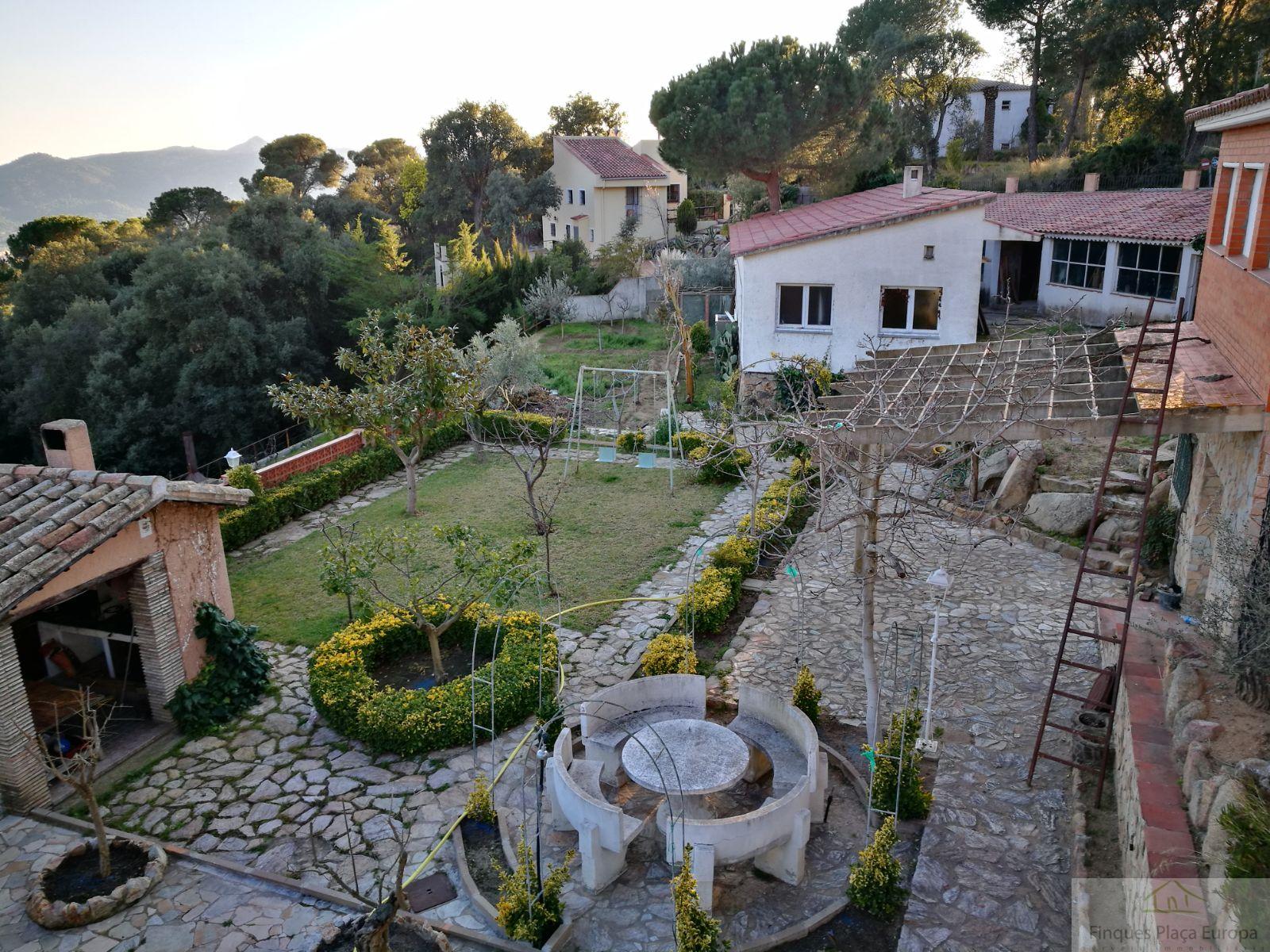 Продажа от

 Домa на Santa Cristina D´aro