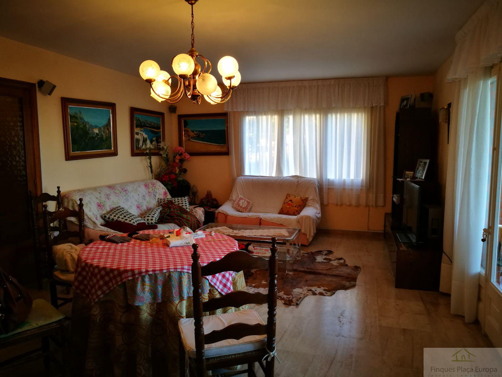 Продажа от

 Домa на Santa Cristina D´aro