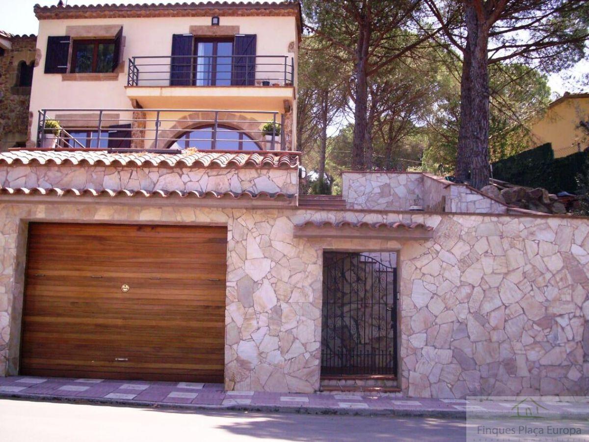 For sale of house in Santa Cristina D´aro