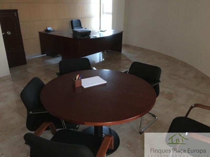For sale of office in Platja d´Aro