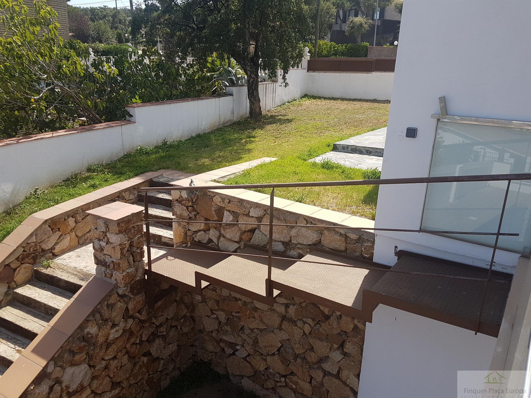 For sale of house in Calonge