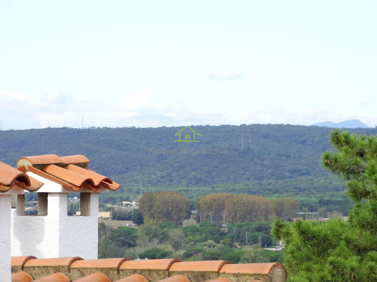 Продажа от

 Домa на Santa Cristina D´aro