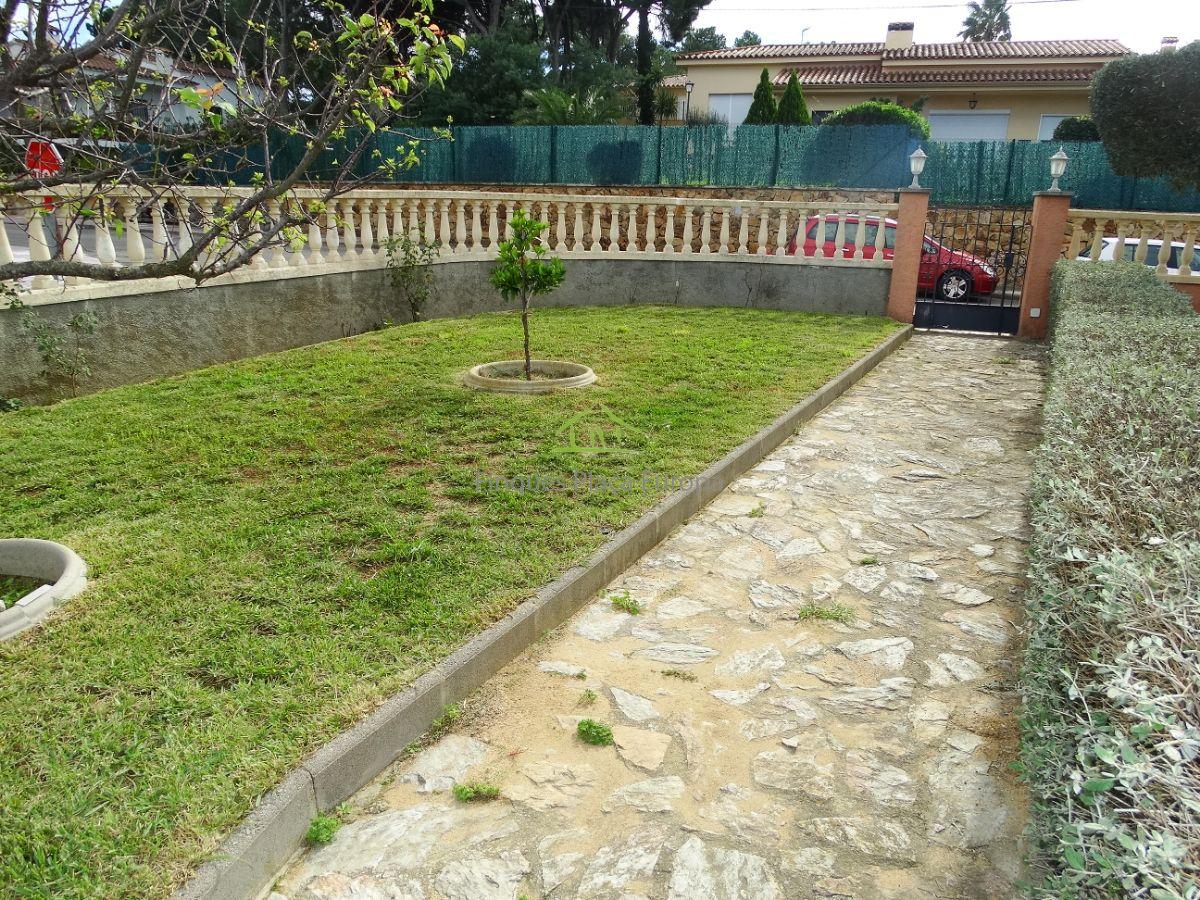 Продажа от

 Домa на Santa Cristina D´aro