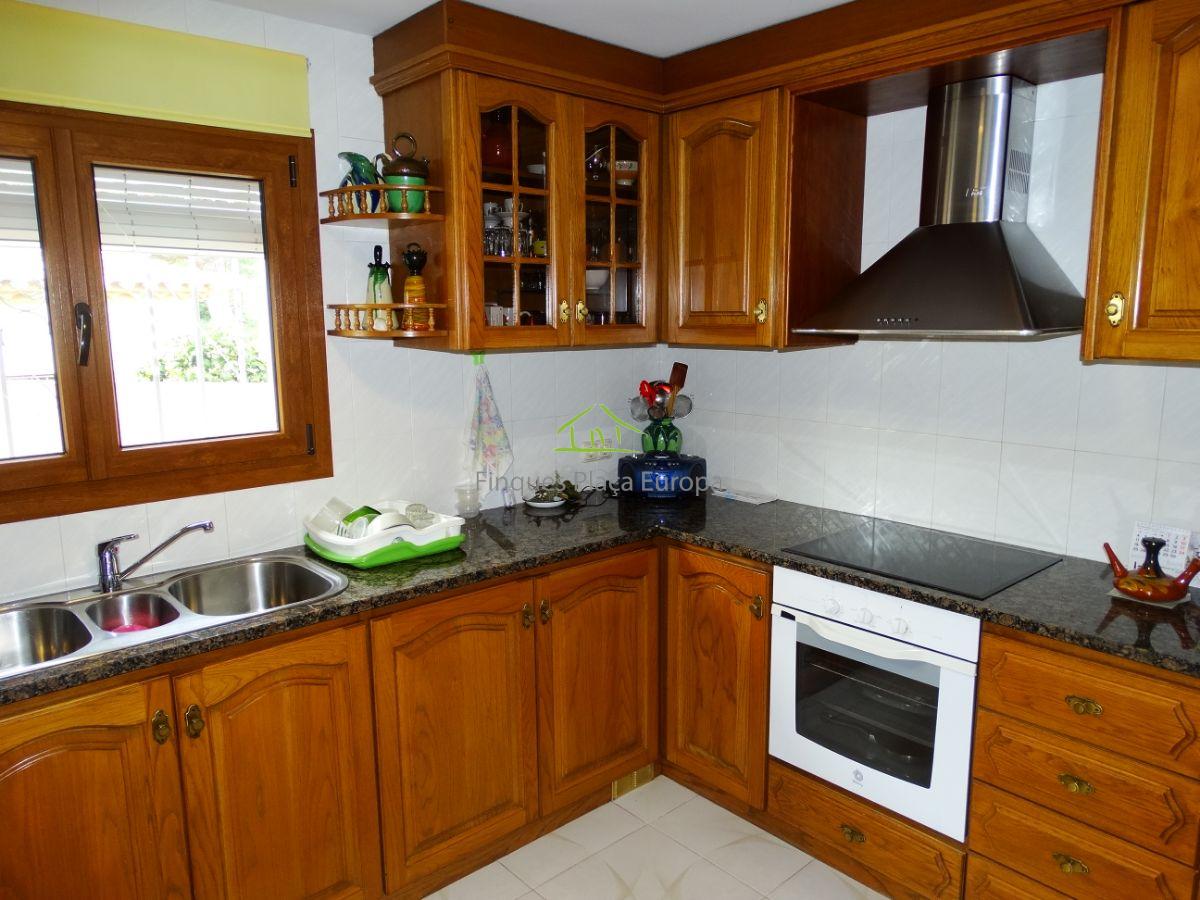 Продажа от

 Домa на Santa Cristina D´aro